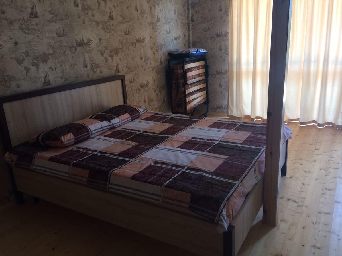 Guest House On Sovhoznaya Gagra Exterior photo